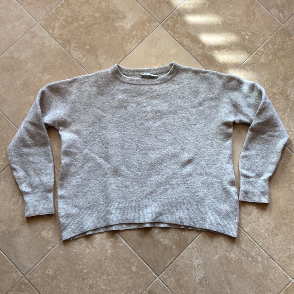 Aritzia Talula Soft Yak and Wool Blend Sweater